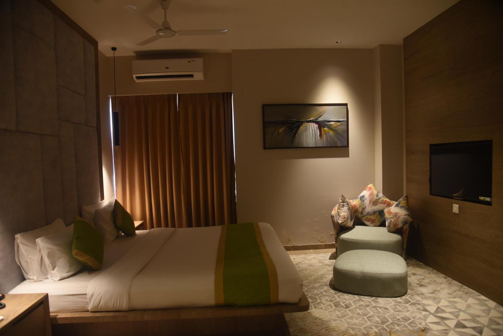 Hotel The Manor - A Boutique Hotel Jorhat Exterior photo